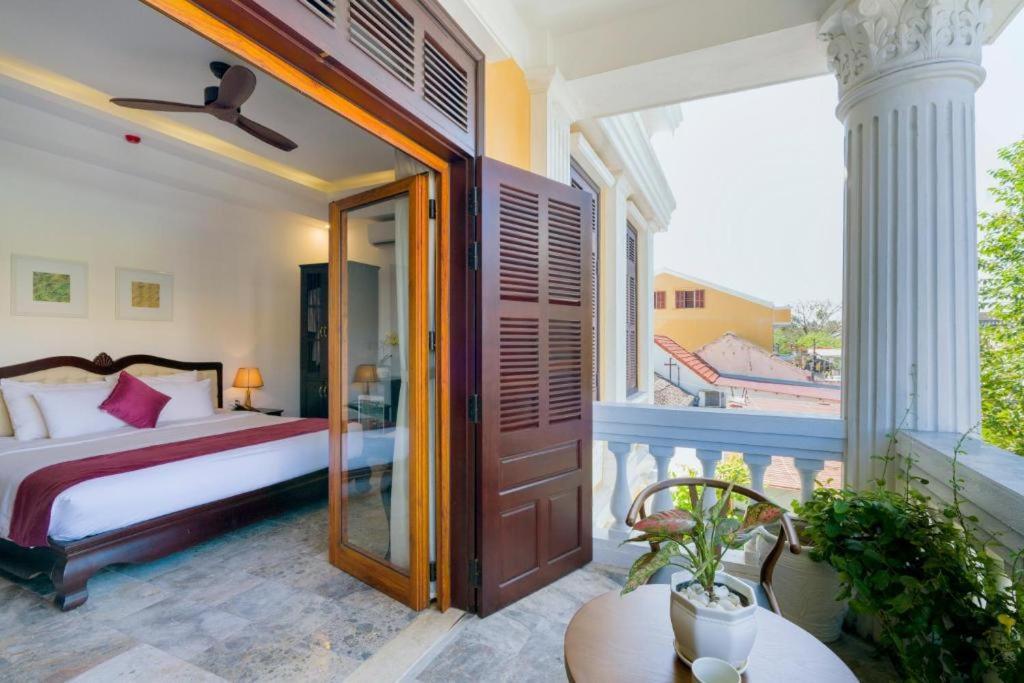 Hoian Central Hotel Хойан Экстерьер фото