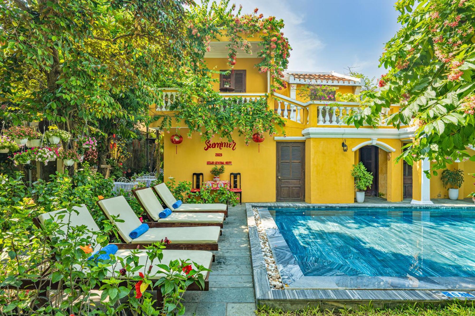 Hoian Central Hotel Хойан Экстерьер фото
