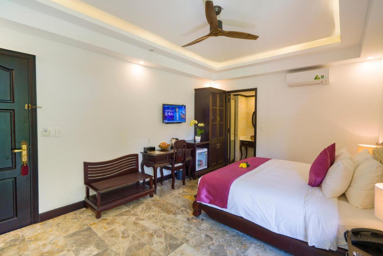 Hoian Central Hotel Хойан Экстерьер фото