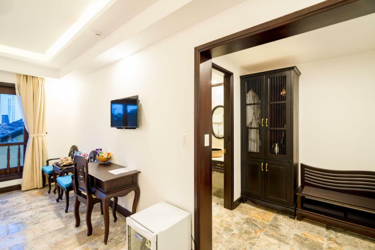 Hoian Central Hotel Хойан Экстерьер фото